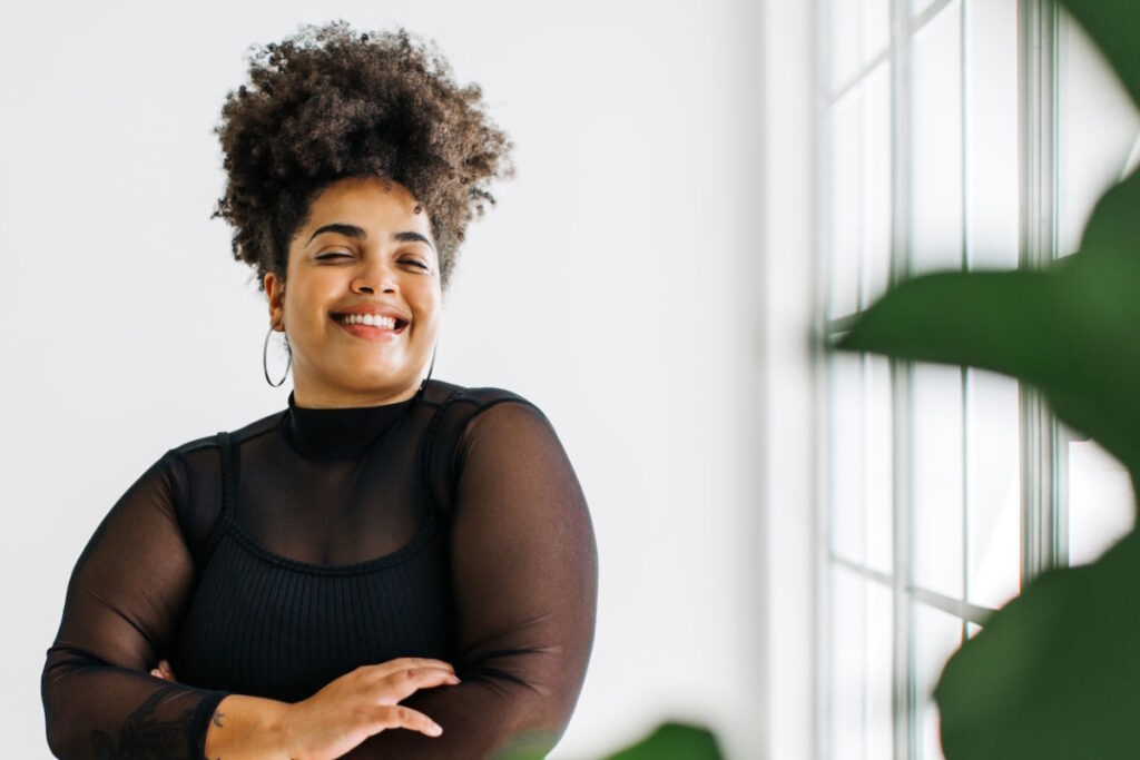 fibroid surgery scars smiling happy woman